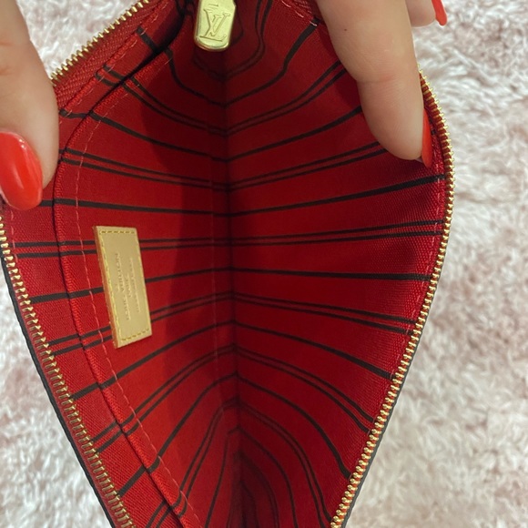 Authentic Louis Vuitton neverfull GM monogram pouch wristlet NEW - Picture 6 of 10